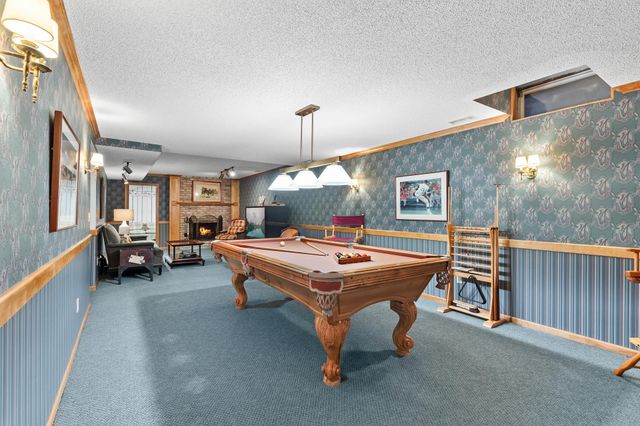 10500 Niblick Lane, Eden Prairie, MN 55347