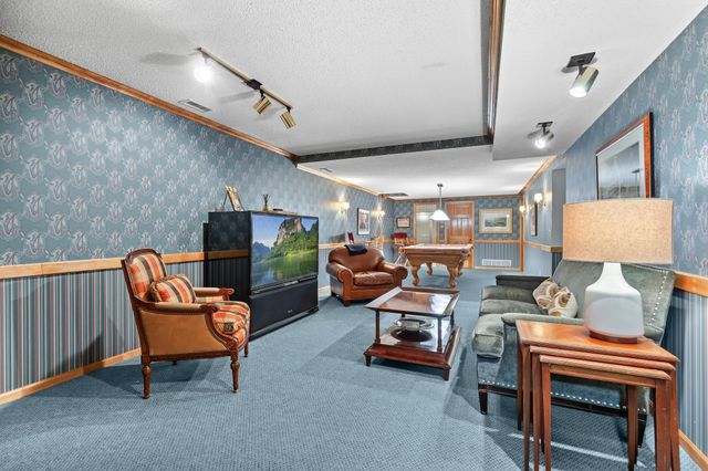 10500 Niblick Lane, Eden Prairie, MN 55347