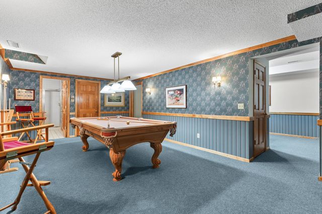 10500 Niblick Lane, Eden Prairie, MN 55347