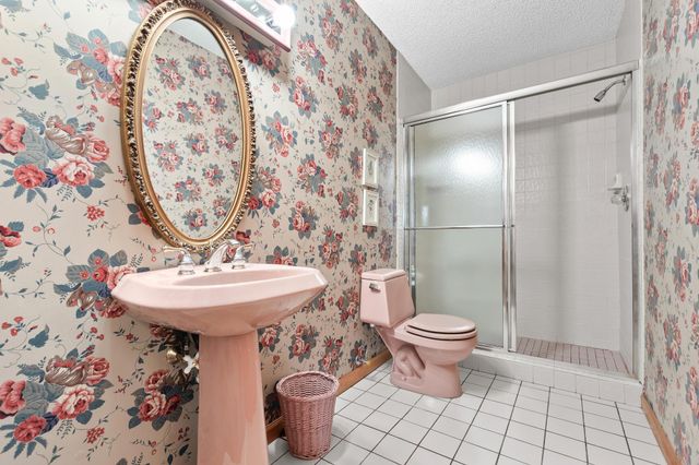 10500 Niblick Lane, Eden Prairie, MN 55347