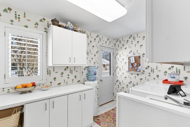 10500 Niblick Lane, Eden Prairie, MN 55347