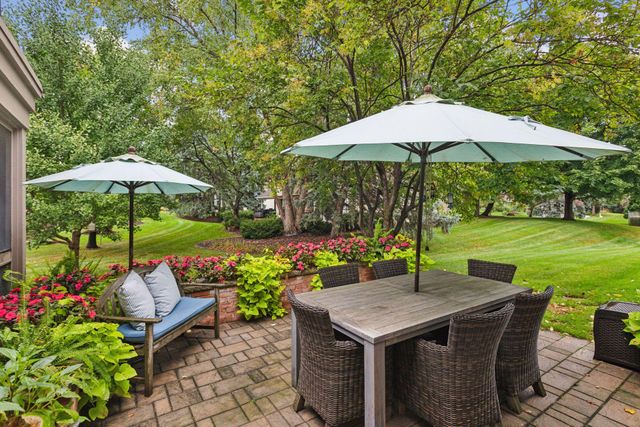 10500 Niblick Lane, Eden Prairie, MN 55347