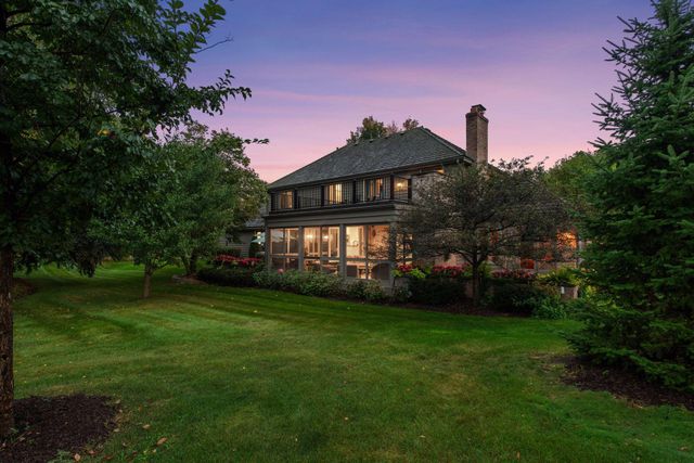 10500 Niblick Lane, Eden Prairie, MN 55347