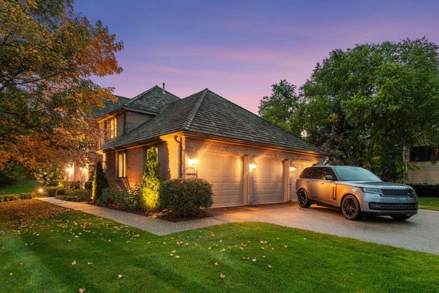 10500 Niblick Lane, Eden Prairie, MN 55347