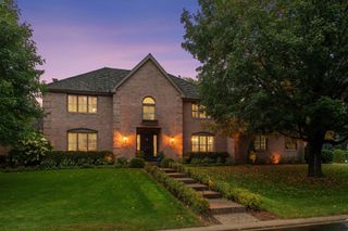10500 Niblick Lane, Eden Prairie, MN 55347