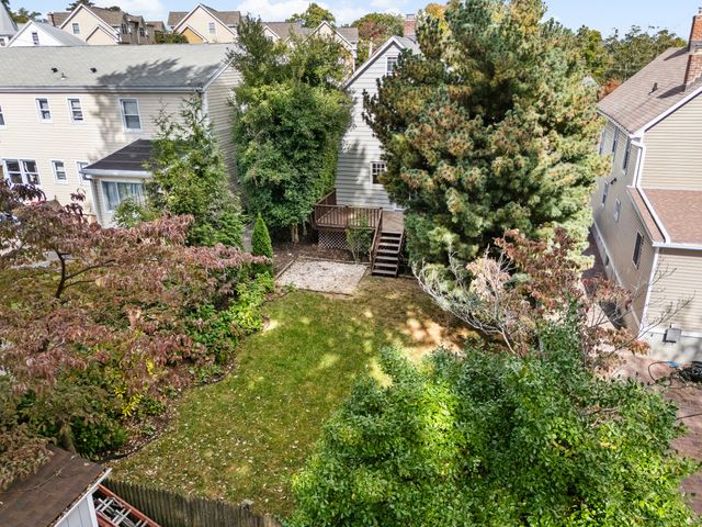 15 Mathews Street, Stamford, CT 06902