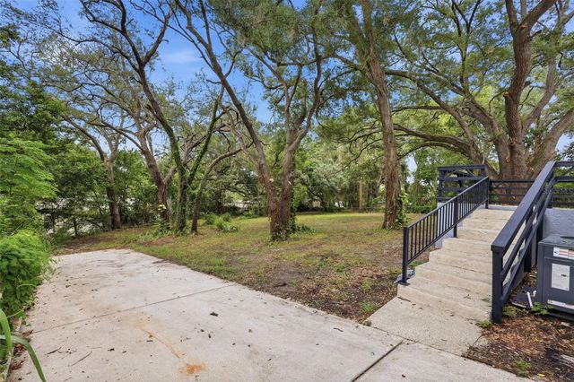 403 ACORN CIRCLE, Fruitland Park, FL 34731