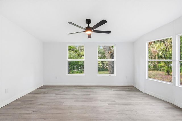 403 ACORN CIRCLE, Fruitland Park, FL 34731