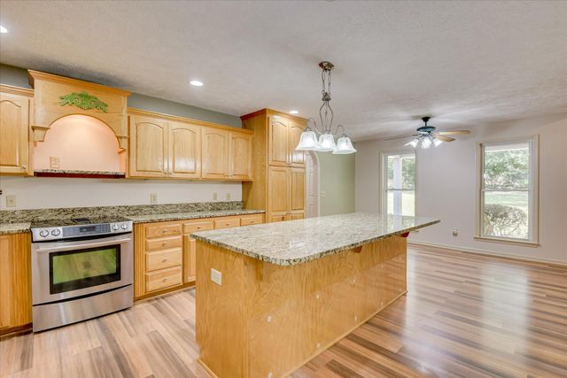 98 Bream Oak Road, Trenton, SC 29847