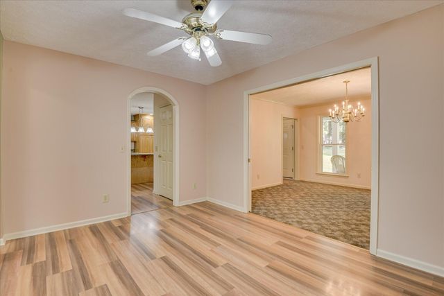 98 Bream Oak Road, Trenton, SC 29847