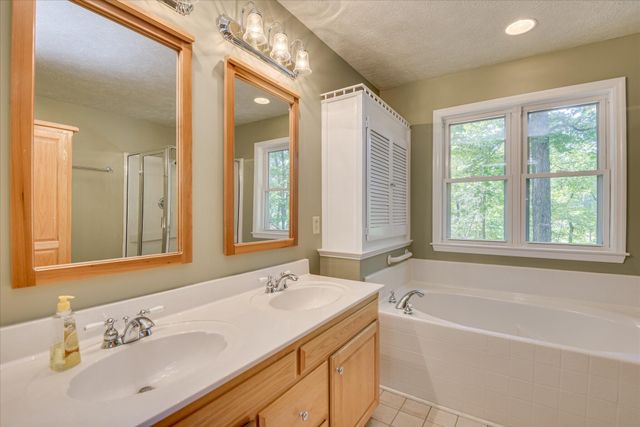 98 Bream Oak Road, Trenton, SC 29847