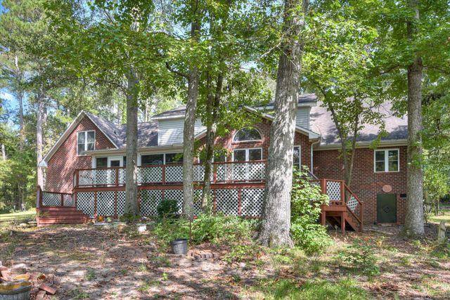 98 Bream Oak Road, Trenton, SC 29847