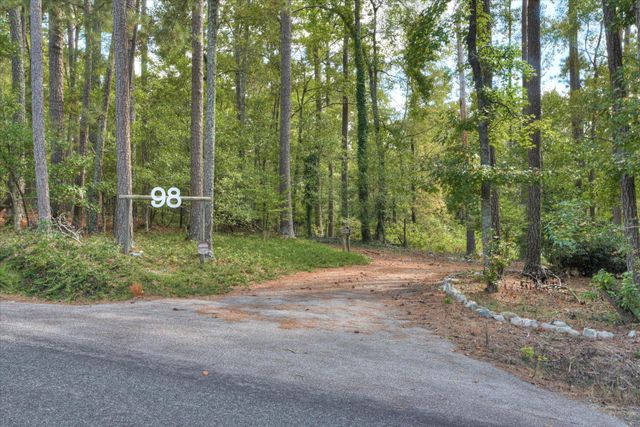 98 Bream Oak Road, Trenton, SC 29847