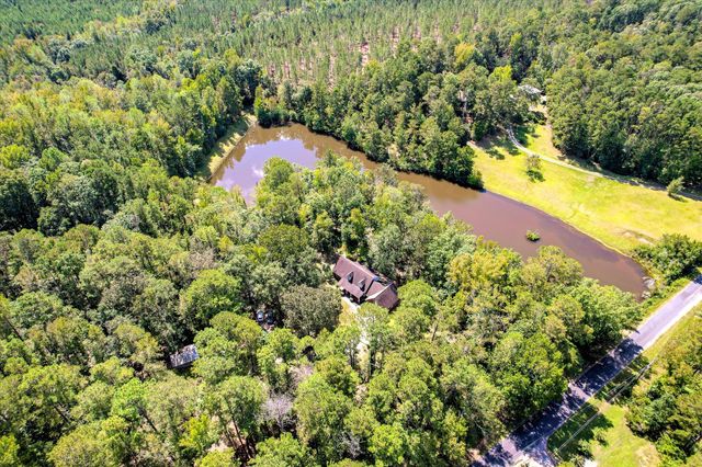 98 Bream Oak Road, Trenton, SC 29847