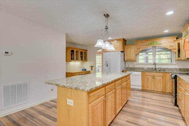 98 Bream Oak Road, Trenton, SC 29847