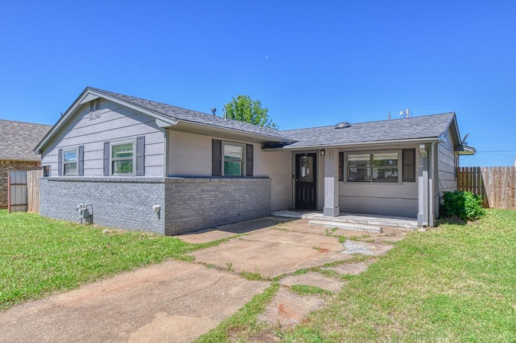 1110 Lollar Drive, Maysville, OK 73057