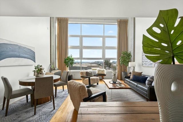 311 Oak St 520, Oakland, CA 94607