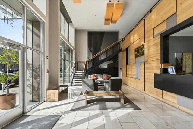 311 Oak St 520, Oakland, CA 94607