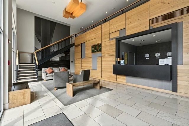 311 Oak St 520, Oakland, CA 94607