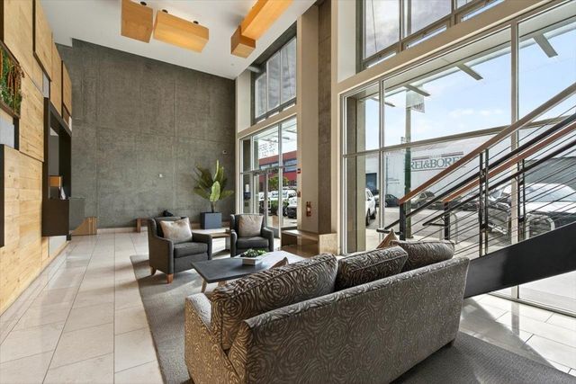 311 Oak St 520, Oakland, CA 94607