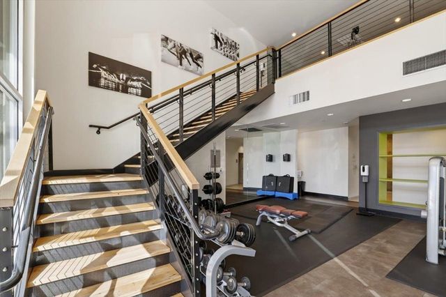 311 Oak St 520, Oakland, CA 94607