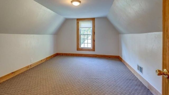 2 C St, Douglas, MA 01516