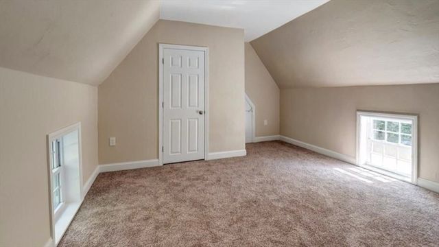 2 C St, Douglas, MA 01516