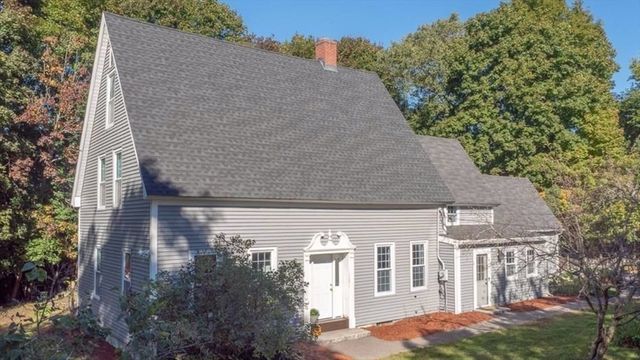 2 C St, Douglas, MA 01516
