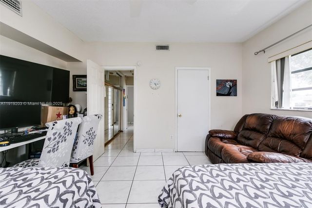 17860 NE 9th Pl, North Miami Beach, FL 33162