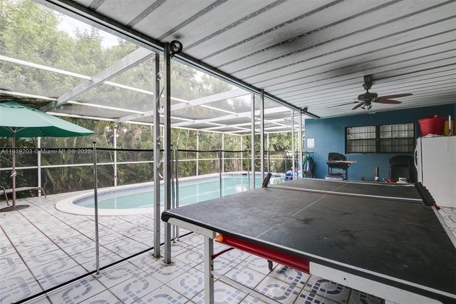 17860 NE 9th Pl, North Miami Beach, FL 33162