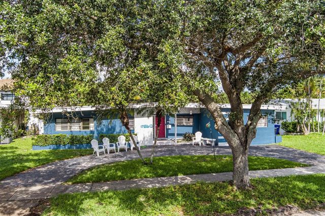 17860 NE 9th Pl, North Miami Beach, FL 33162