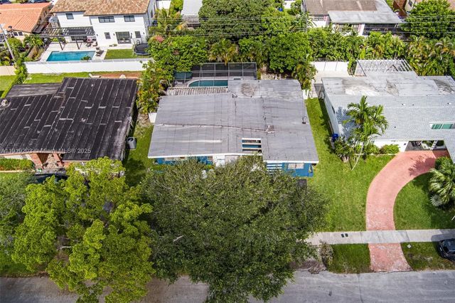 17860 NE 9th Pl, North Miami Beach, FL 33162