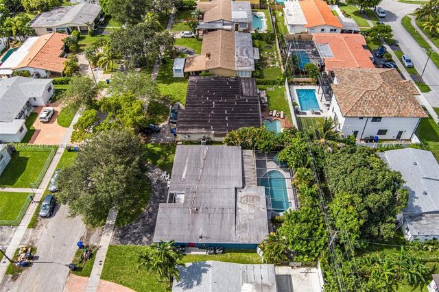 17860 NE 9th Pl, North Miami Beach, FL 33162