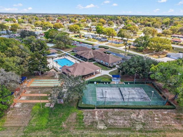 10052 SW 63RD AVENUE, Ocala, FL 34476