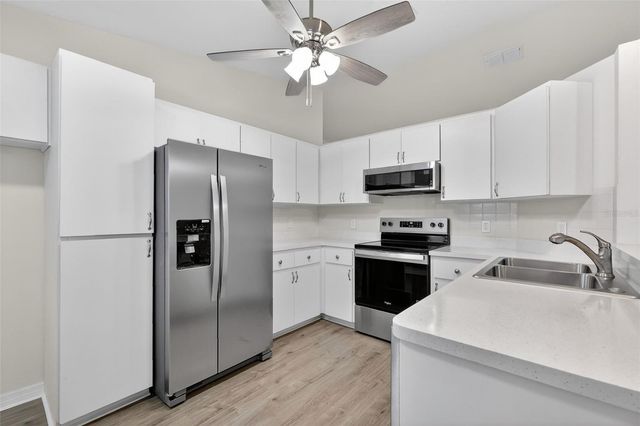 10052 SW 63RD AVENUE, Ocala, FL 34476