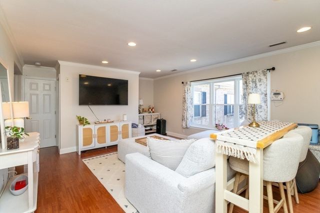 156 Newton St 4, Boston, MA 02135