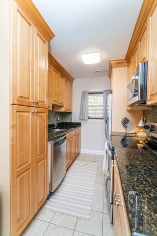 156 Newton St 4, Boston, MA 02135