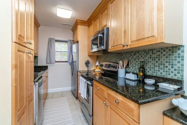 156 Newton St 4, Boston, MA 02135