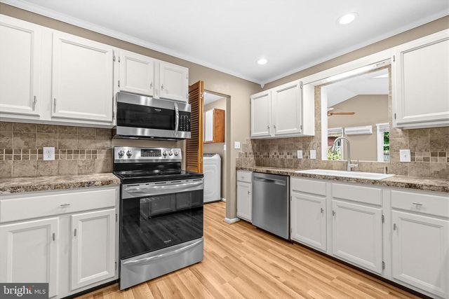 608 PLEASANTS DR, Fredericksburg, VA 22407