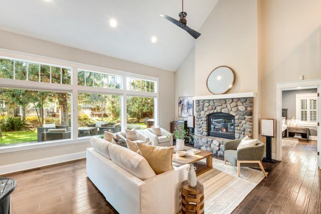 693 E Tyler Avenue, Sisters, OR 97759