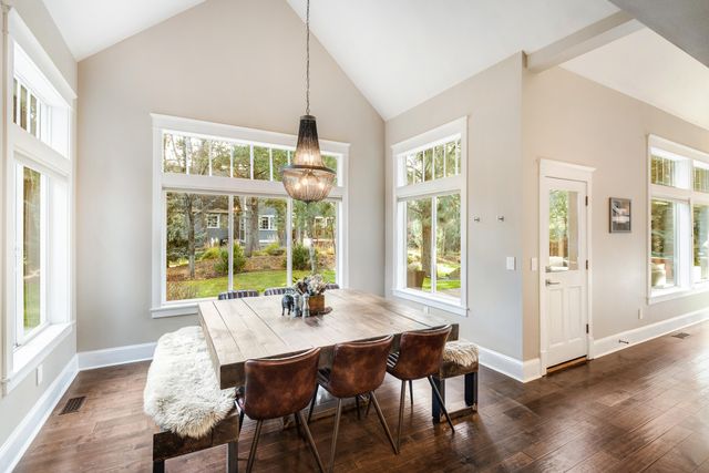 693 E Tyler Avenue, Sisters, OR 97759