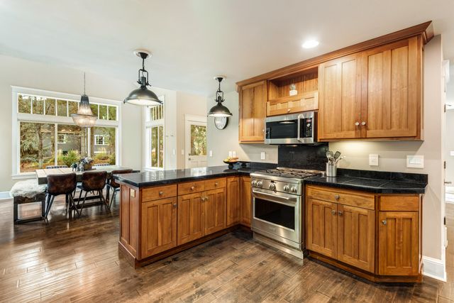 693 E Tyler Avenue, Sisters, OR 97759