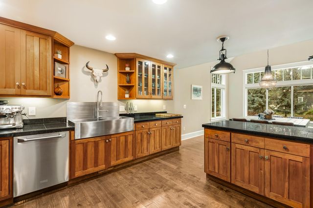 693 E Tyler Avenue, Sisters, OR 97759