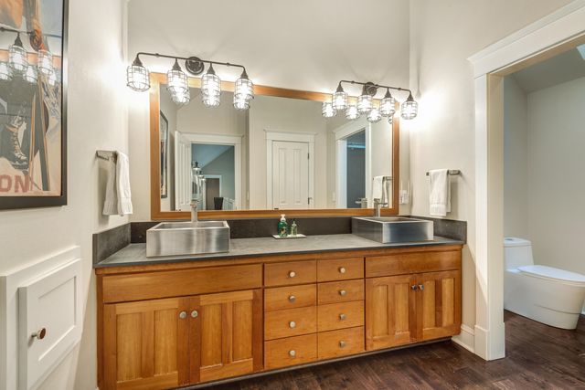 693 E Tyler Avenue, Sisters, OR 97759