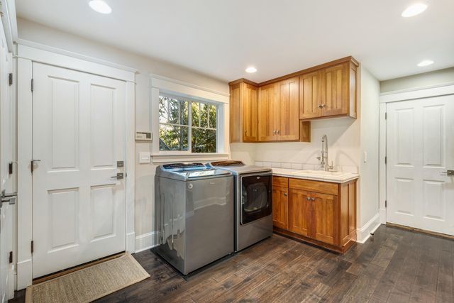 693 E Tyler Avenue, Sisters, OR 97759