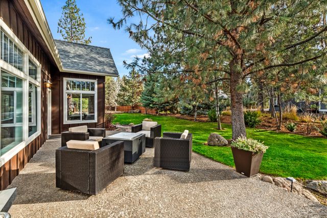 693 E Tyler Avenue, Sisters, OR 97759