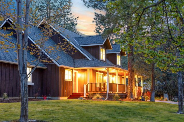 693 E Tyler Avenue, Sisters, OR 97759