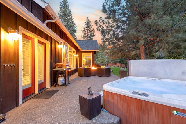 693 E Tyler Avenue, Sisters, OR 97759