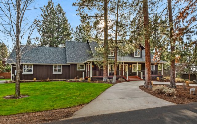 693 E Tyler Avenue, Sisters, OR 97759