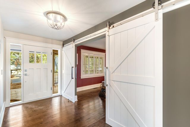 693 E Tyler Avenue, Sisters, OR 97759